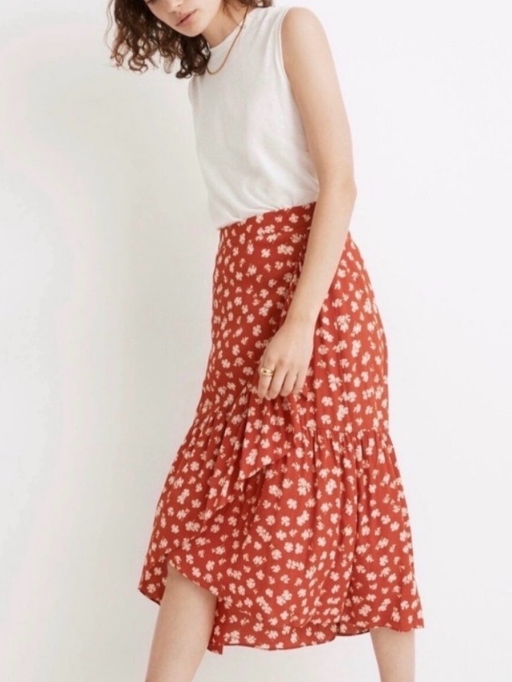 Mint Velvet White W/ Red Floral Tiered Midi Skirt with Ruffled Hem Sz 10